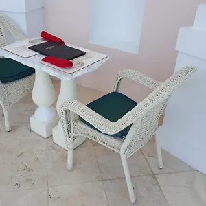 3* Hotel Ocean West Boutique