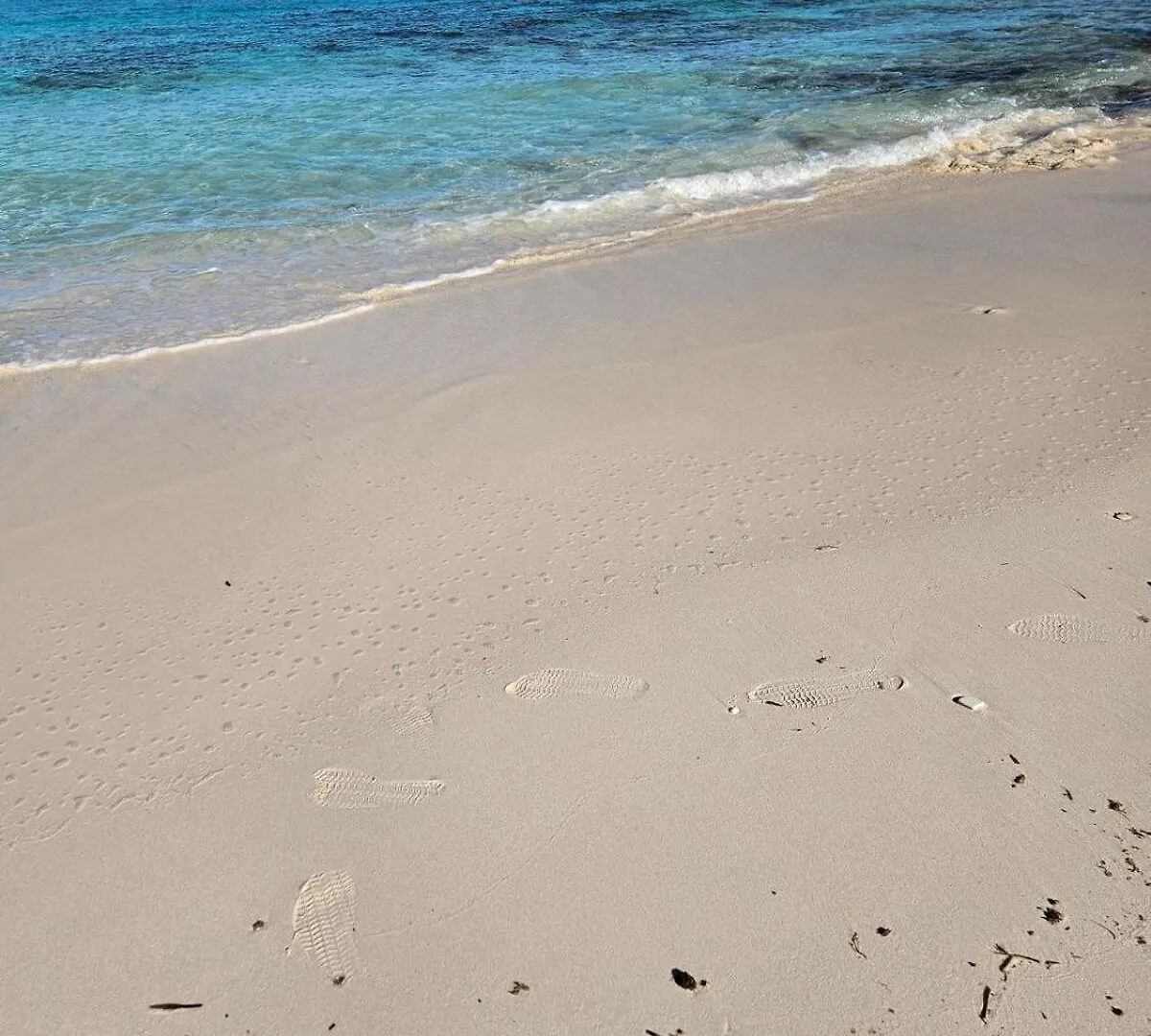 Apartment Zen Den at Love Beach, Westend Gated Community Nassau