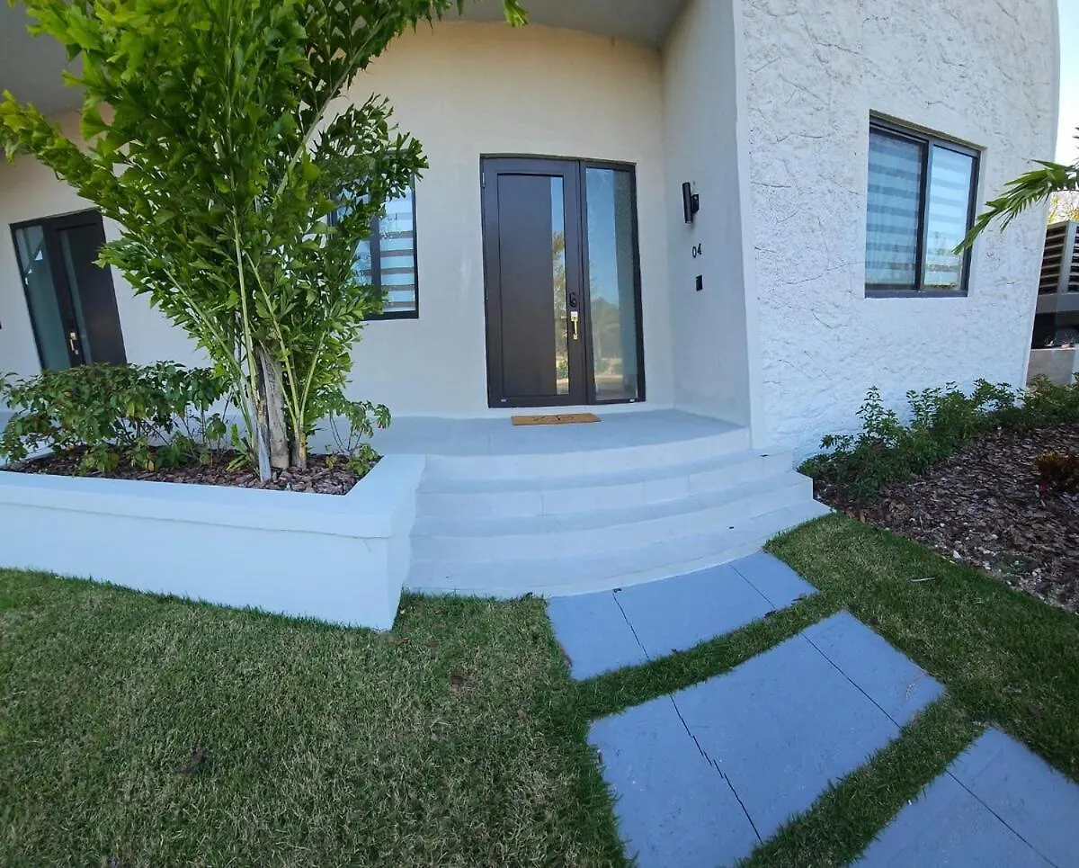 Apartment Zen Den at Love Beach, Westend Gated Community Nassau